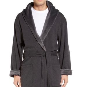 UGG L/XL Men’s Brunswick Black Faux Fur Lined Robe